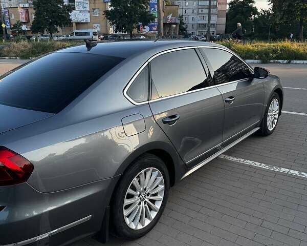 Серый Фольксваген Пассат, объемом двигателя 1.8 л и пробегом 140 тыс. км за 14500 $, фото 5 на Automoto.ua