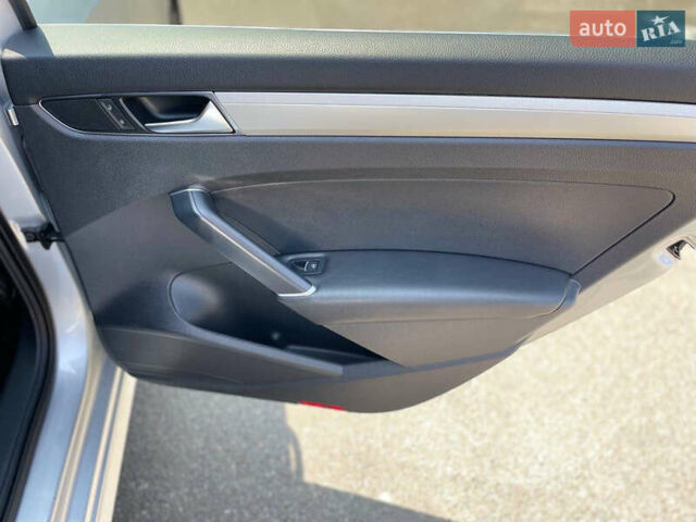 Серый Фольксваген Пассат, объемом двигателя 1.8 л и пробегом 111 тыс. км за 12999 $, фото 16 на Automoto.ua