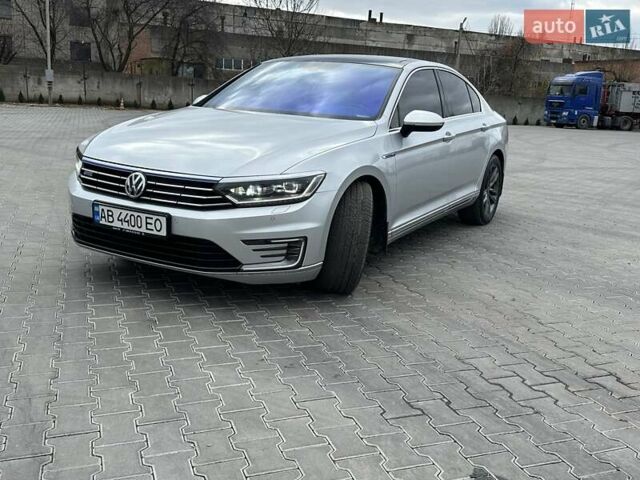 Сірий Фольксваген Пассат, об'ємом двигуна 1.4 л та пробігом 215 тис. км за 17300 $, фото 2 на Automoto.ua