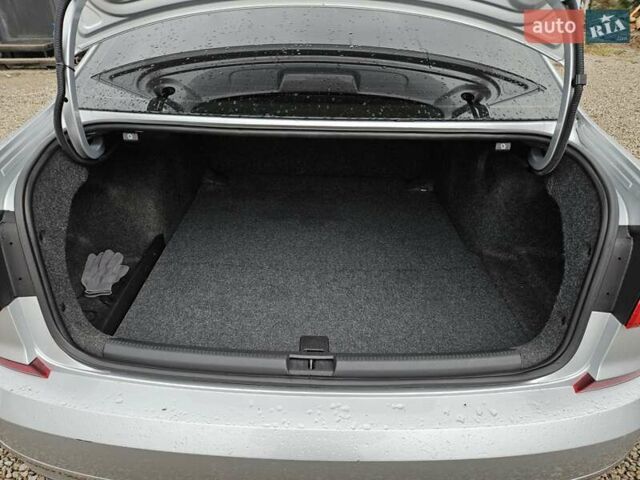 Серый Фольксваген Пассат, объемом двигателя 1.8 л и пробегом 217 тыс. км за 11700 $, фото 17 на Automoto.ua