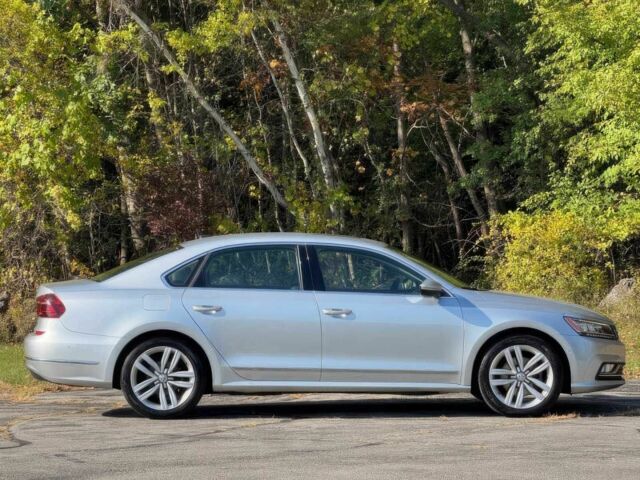 Сірий Фольксваген Пассат, об'ємом двигуна 1.8 л та пробігом 57 тис. км за 11500 $, фото 3 на Automoto.ua