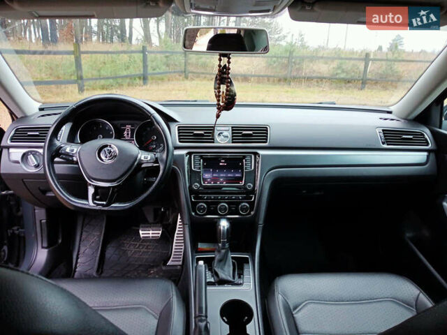 Сірий Фольксваген Пассат, об'ємом двигуна 1.8 л та пробігом 125 тис. км за 16399 $, фото 10 на Automoto.ua