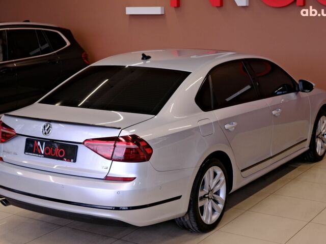 Сірий Фольксваген Пассат, об'ємом двигуна 1.8 л та пробігом 180 тис. км за 14800 $, фото 4 на Automoto.ua