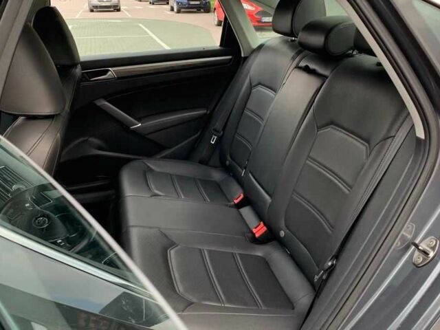 Серый Фольксваген Пассат, объемом двигателя 2 л и пробегом 104 тыс. км за 10000 $, фото 6 на Automoto.ua