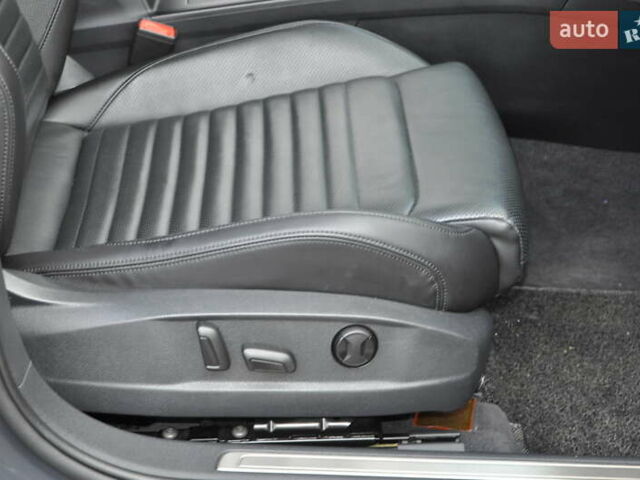 Серый Фольксваген Пассат, объемом двигателя 1.97 л и пробегом 107 тыс. км за 24500 $, фото 23 на Automoto.ua