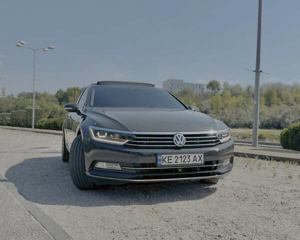 Серый Фольксваген Пассат, объемом двигателя 1.97 л и пробегом 171 тыс. км за 22200 $, фото 3 на Automoto.ua