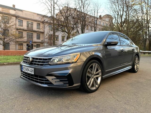 Серый Фольксваген Пассат, объемом двигателя 2 л и пробегом 155 тыс. км за 15500 $, фото 2 на Automoto.ua