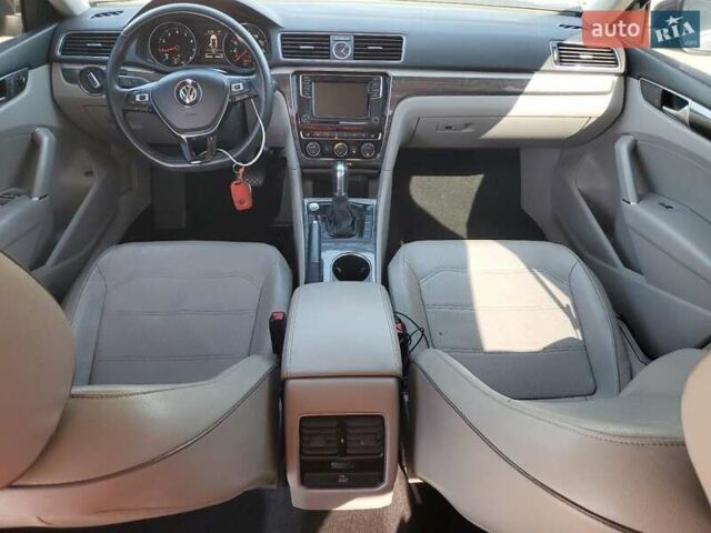 Серый Фольксваген Пассат, объемом двигателя 1.8 л и пробегом 144 тыс. км за 1600 $, фото 7 на Automoto.ua