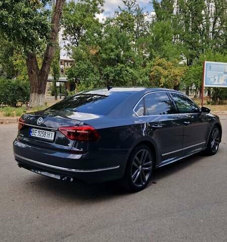 Серый Фольксваген Пассат, объемом двигателя 1.8 л и пробегом 183 тыс. км за 13700 $, фото 6 на Automoto.ua