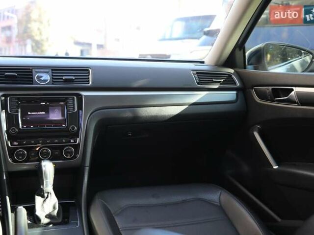 Серый Фольксваген Пассат, объемом двигателя 1.8 л и пробегом 73 тыс. км за 15500 $, фото 12 на Automoto.ua