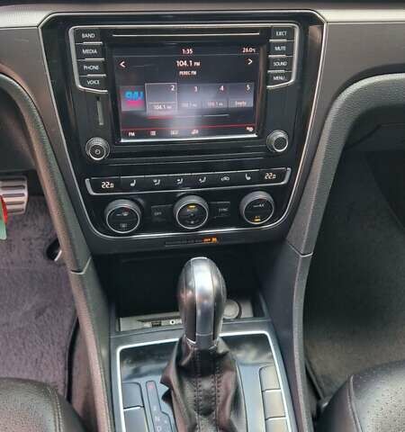 Серый Фольксваген Пассат, объемом двигателя 1.8 л и пробегом 183 тыс. км за 13700 $, фото 13 на Automoto.ua