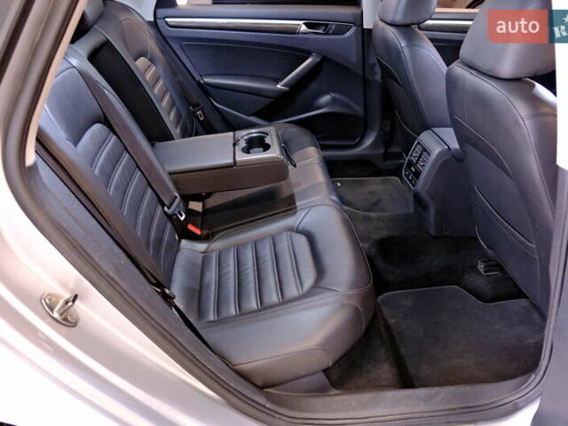 Серый Фольксваген Пассат, объемом двигателя 1.8 л и пробегом 180 тыс. км за 14800 $, фото 35 на Automoto.ua