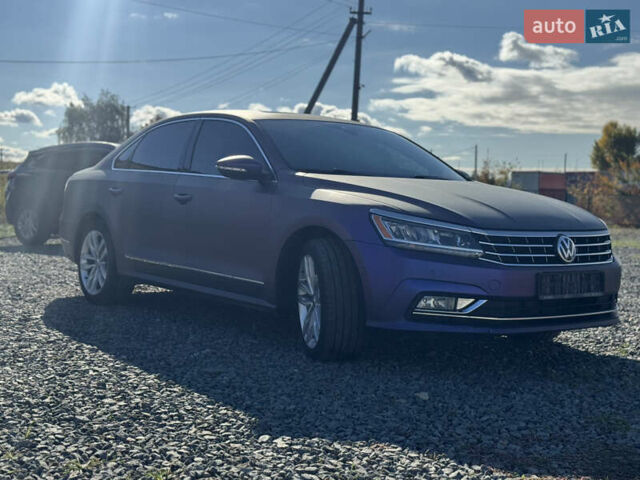 Серый Фольксваген Пассат, объемом двигателя 2 л и пробегом 169 тыс. км за 17000 $, фото 1 на Automoto.ua