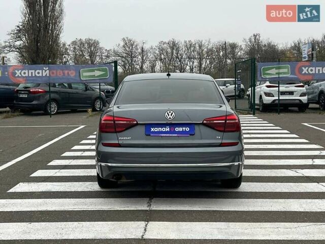 Сірий Фольксваген Пассат, об'ємом двигуна 1.8 л та пробігом 145 тис. км за 11700 $, фото 4 на Automoto.ua