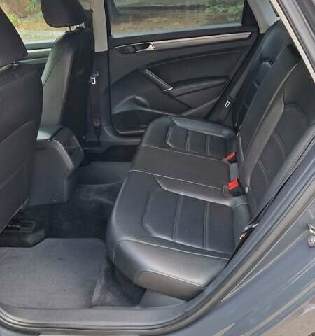 Серый Фольксваген Пассат, объемом двигателя 1.8 л и пробегом 183 тыс. км за 13700 $, фото 22 на Automoto.ua