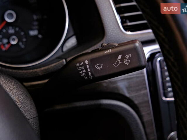 Серый Фольксваген Пассат, объемом двигателя 1.8 л и пробегом 180 тыс. км за 14800 $, фото 20 на Automoto.ua