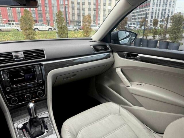 Серый Фольксваген Пассат, объемом двигателя 2 л и пробегом 149 тыс. км за 14700 $, фото 14 на Automoto.ua