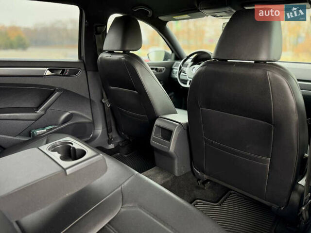 Сірий Фольксваген Пассат, об'ємом двигуна 1.8 л та пробігом 176 тис. км за 11799 $, фото 16 на Automoto.ua