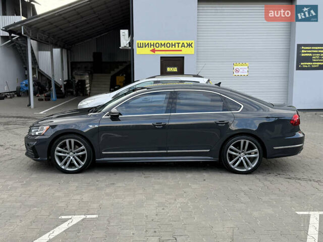 Серый Фольксваген Пассат, объемом двигателя 1.8 л и пробегом 255 тыс. км за 12500 $, фото 18 на Automoto.ua