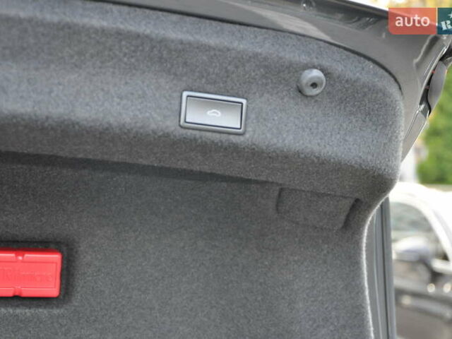 Серый Фольксваген Пассат, объемом двигателя 1.97 л и пробегом 107 тыс. км за 24500 $, фото 8 на Automoto.ua