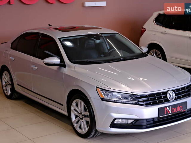Серый Фольксваген Пассат, объемом двигателя 1.8 л и пробегом 180 тыс. км за 14800 $, фото 3 на Automoto.ua