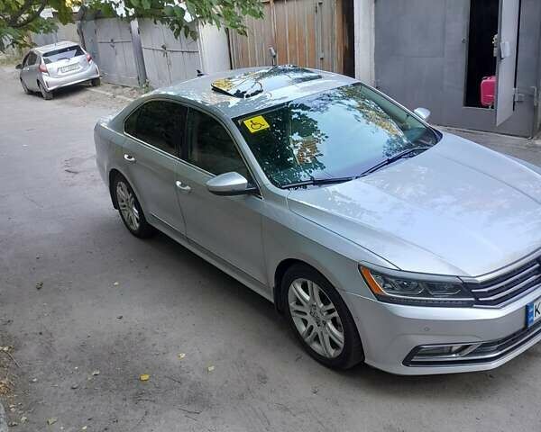 Серый Фольксваген Пассат, объемом двигателя 1.8 л и пробегом 120 тыс. км за 13500 $, фото 8 на Automoto.ua