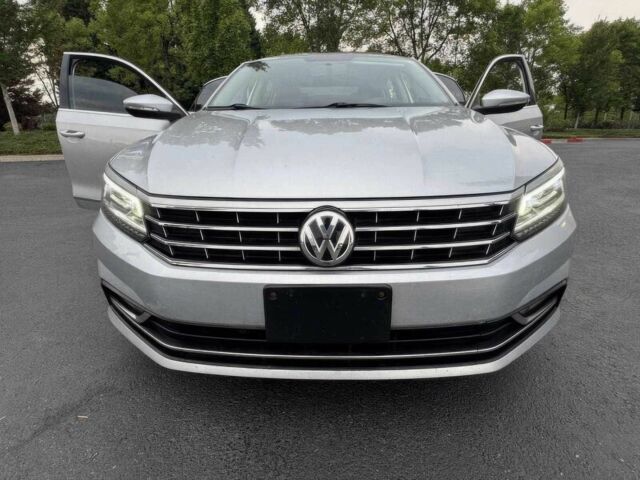 Сірий Фольксваген Пассат, об'ємом двигуна 1.8 л та пробігом 65 тис. км за 12300 $, фото 1 на Automoto.ua