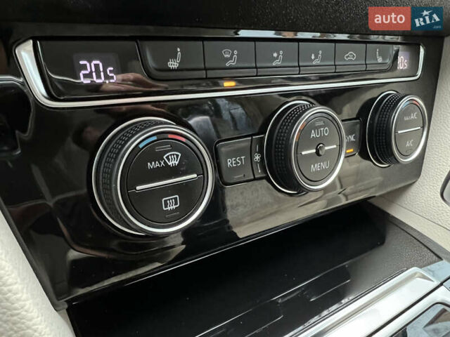Сірий Фольксваген Пассат, об'ємом двигуна 2 л та пробігом 177 тис. км за 19850 $, фото 56 на Automoto.ua