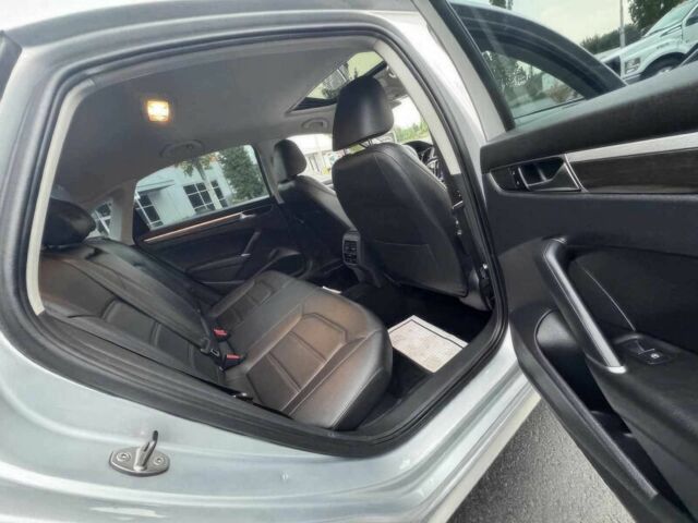 Сірий Фольксваген Пассат, об'ємом двигуна 1.8 л та пробігом 65 тис. км за 12300 $, фото 10 на Automoto.ua