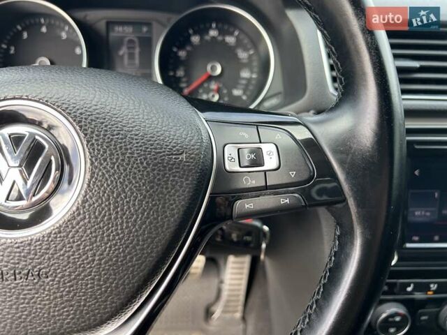 Серый Фольксваген Пассат, объемом двигателя 1.8 л и пробегом 219 тыс. км за 11500 $, фото 36 на Automoto.ua