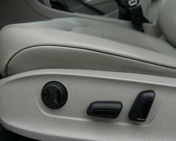 Сірий Фольксваген Пассат, об'ємом двигуна 1.8 л та пробігом 104 тис. км за 15700 $, фото 20 на Automoto.ua