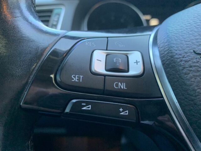 Серый Фольксваген Пассат, объемом двигателя 1.8 л и пробегом 229 тыс. км за 14999 $, фото 17 на Automoto.ua