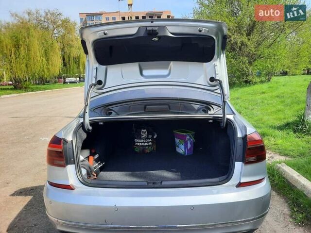 Сірий Фольксваген Пассат, об'ємом двигуна 1.8 л та пробігом 178 тис. км за 15000 $, фото 4 на Automoto.ua