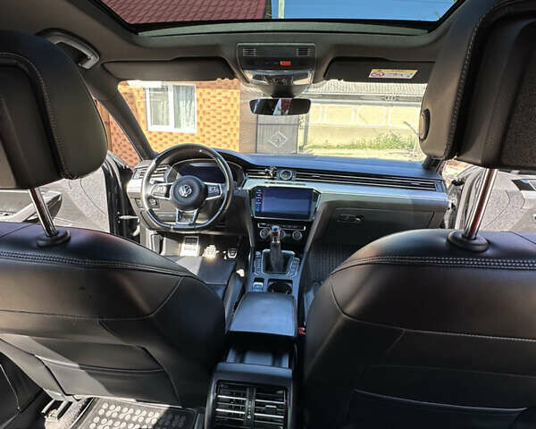 Серый Фольксваген Пассат, объемом двигателя 1.97 л и пробегом 260 тыс. км за 17800 $, фото 10 на Automoto.ua