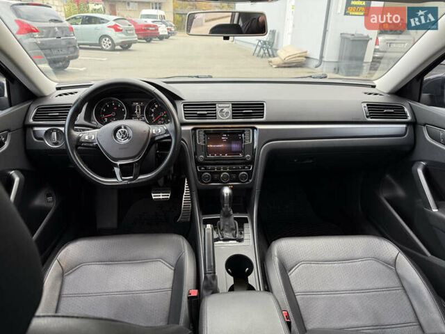 Серый Фольксваген Пассат, объемом двигателя 1.8 л и пробегом 255 тыс. км за 12500 $, фото 36 на Automoto.ua