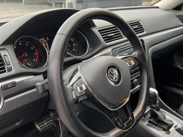 Сірий Фольксваген Пассат, об'ємом двигуна 1.8 л та пробігом 174 тис. км за 12900 $, фото 7 на Automoto.ua