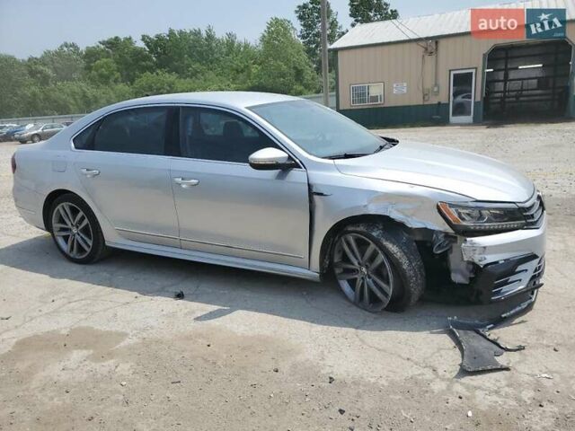 Серый Фольксваген Пассат, объемом двигателя 1.8 л и пробегом 126 тыс. км за 2800 $, фото 3 на Automoto.ua