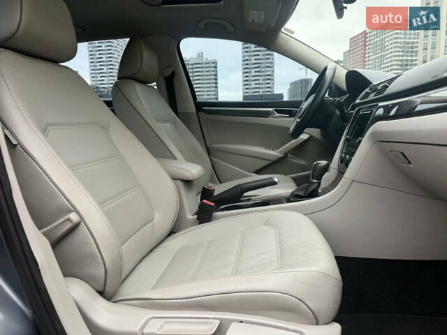 Сірий Фольксваген Пассат, об'ємом двигуна 2 л та пробігом 149 тис. км за 14700 $, фото 37 на Automoto.ua