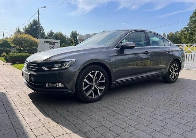 Серый Фольксваген Пассат, объемом двигателя 1.8 л и пробегом 124 тыс. км за 10200 $, фото 11 на Automoto.ua