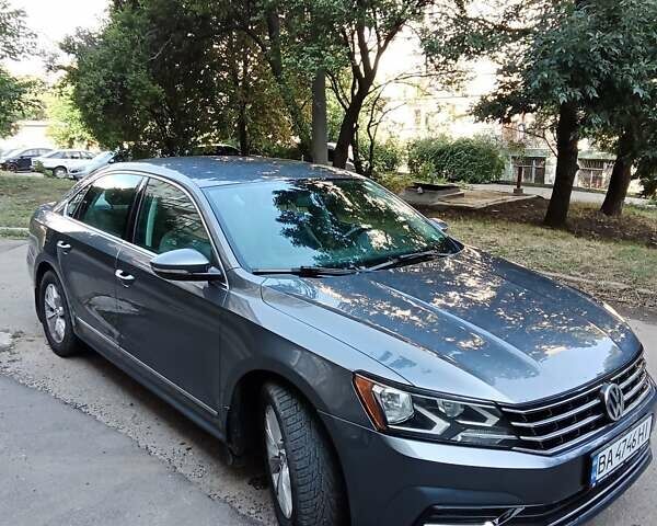 Серый Фольксваген Пассат, объемом двигателя 1.8 л и пробегом 157 тыс. км за 14000 $, фото 17 на Automoto.ua