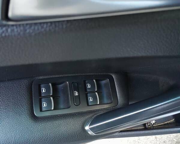 Серый Фольксваген Пассат, объемом двигателя 1.8 л и пробегом 120 тыс. км за 13500 $, фото 13 на Automoto.ua