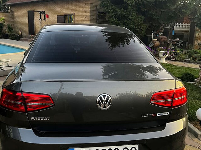 Серый Фольксваген Пассат, объемом двигателя 2 л и пробегом 174 тыс. км за 15800 $, фото 4 на Automoto.ua