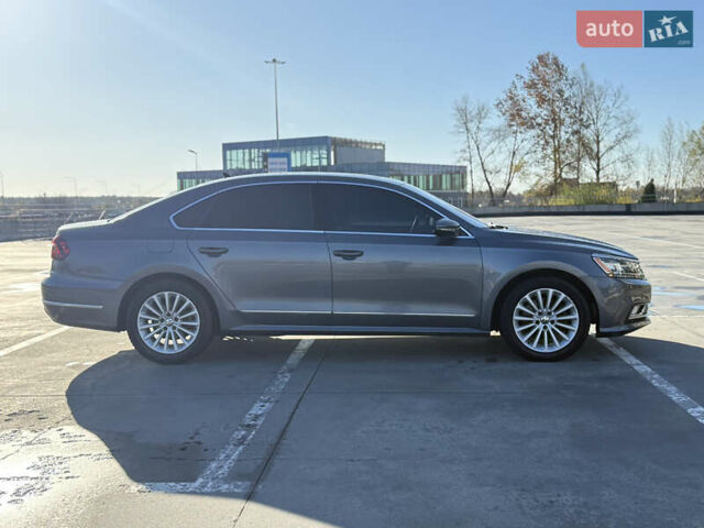 Сірий Фольксваген Пассат, об'ємом двигуна 1.8 л та пробігом 193 тис. км за 15000 $, фото 8 на Automoto.ua