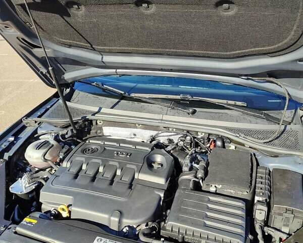 Серый Фольксваген Пассат, объемом двигателя 1.6 л и пробегом 260 тыс. км за 15100 $, фото 19 на Automoto.ua