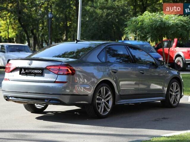 Серый Фольксваген Пассат, объемом двигателя 1.8 л и пробегом 73 тыс. км за 15500 $, фото 3 на Automoto.ua