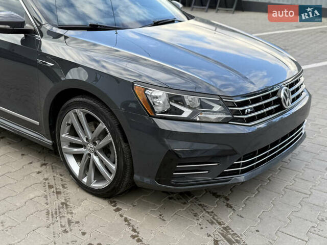 Серый Фольксваген Пассат, объемом двигателя 1.8 л и пробегом 255 тыс. км за 12500 $, фото 8 на Automoto.ua