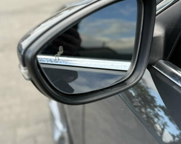 Серый Фольксваген Пассат, объемом двигателя 1.8 л и пробегом 255 тыс. км за 12500 $, фото 20 на Automoto.ua