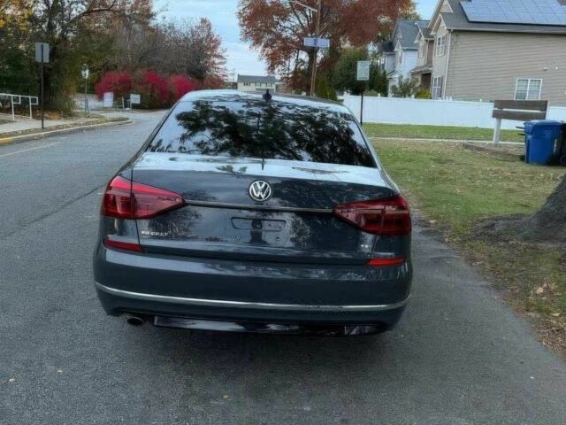 Серый Фольксваген Пассат, объемом двигателя 1.8 л и пробегом 63 тыс. км за 7800 $, фото 5 на Automoto.ua