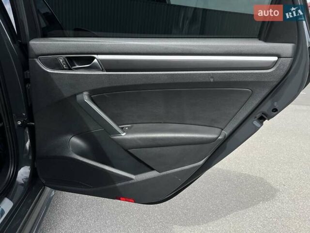 Серый Фольксваген Пассат, объемом двигателя 1.8 л и пробегом 219 тыс. км за 11500 $, фото 51 на Automoto.ua