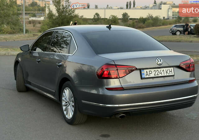 Сірий Фольксваген Пассат, об'ємом двигуна 1.8 л та пробігом 132 тис. км за 14000 $, фото 10 на Automoto.ua